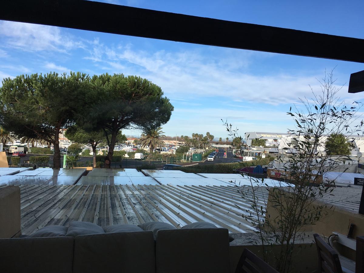 Au Coeur Du Village Naturiste Agde Luaran gambar